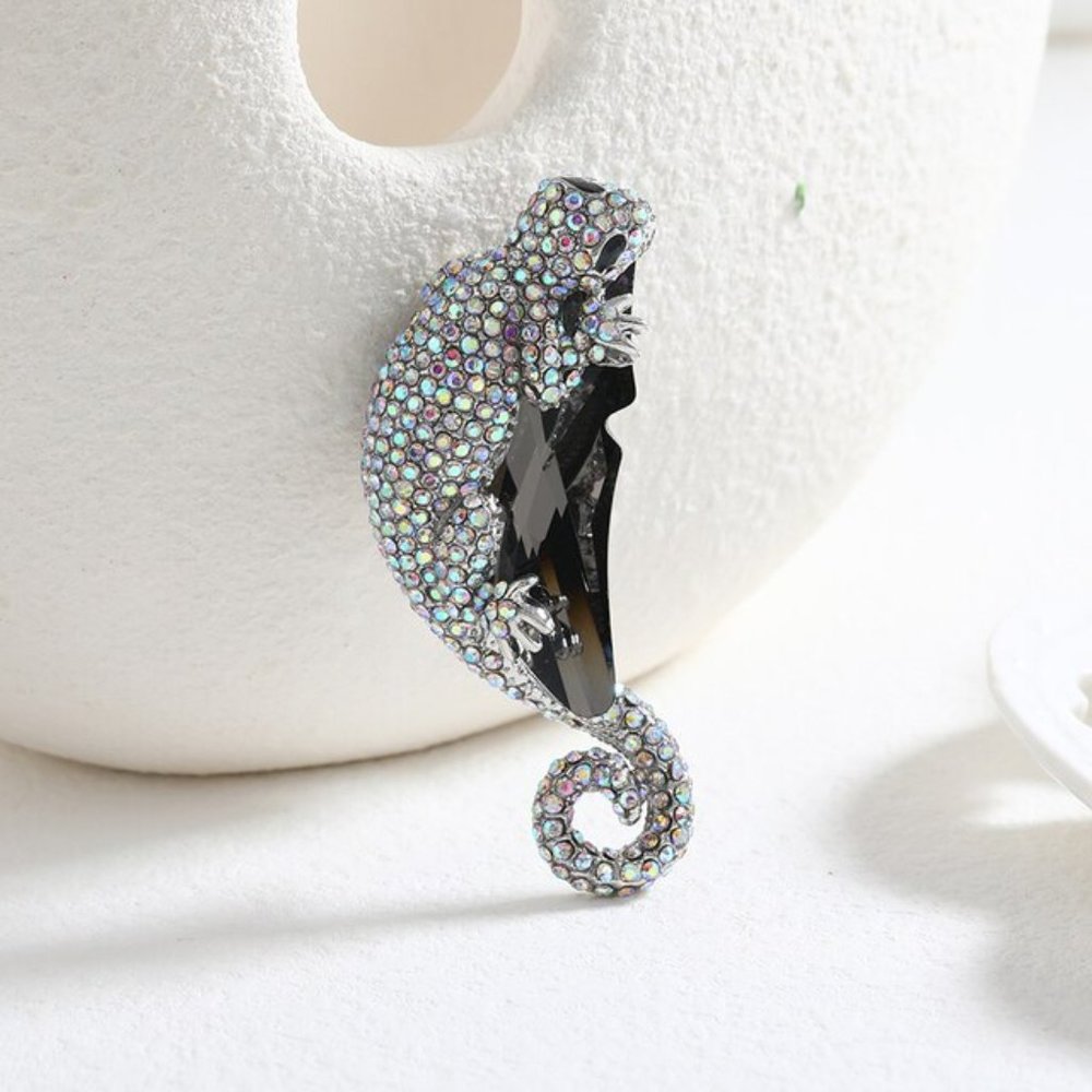 Rhinestone Lizard on Black Crystal Pin Broach